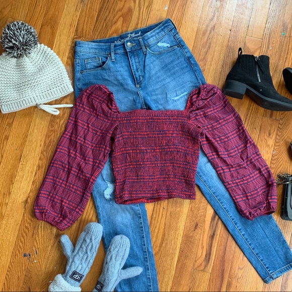 Abercrombie & Fitch Tops - 4/$25 Plaid Smocked Top